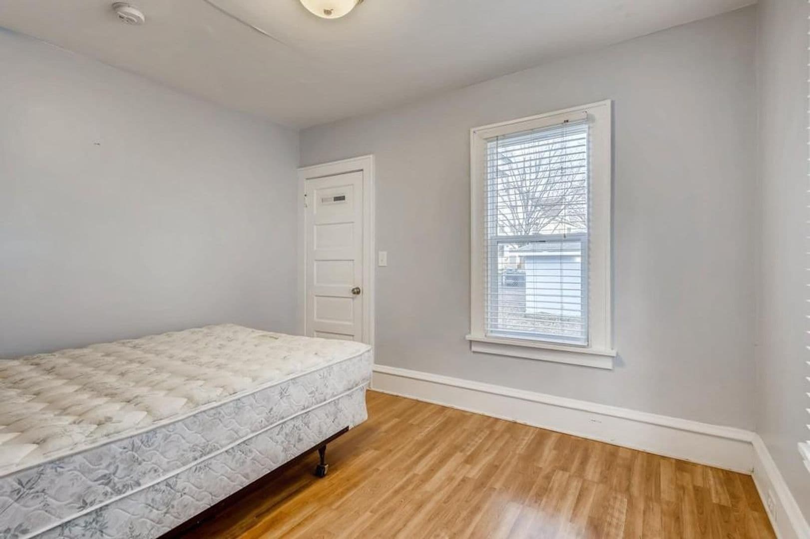 Minneapolis House: 1044 22nd Ave SE