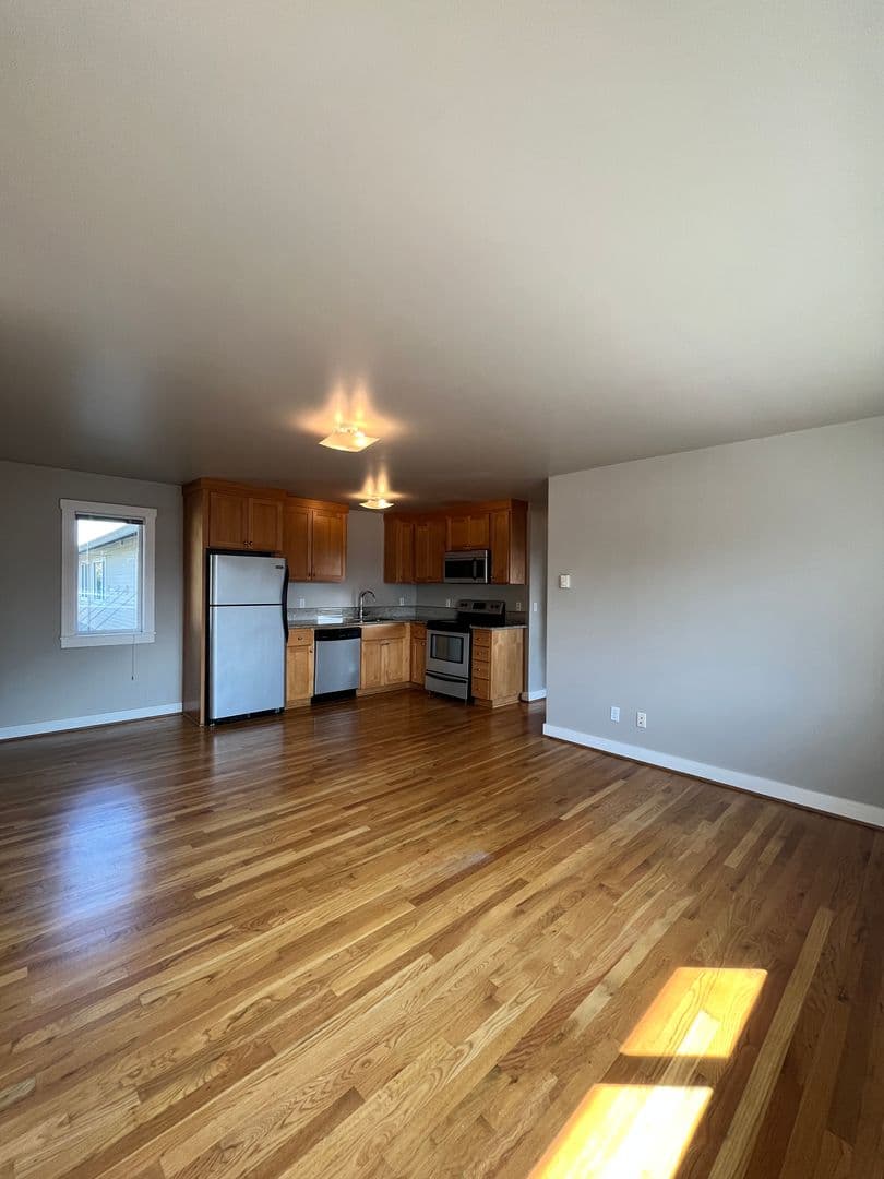 Portland Apartment: 2800 SE Gladstone St