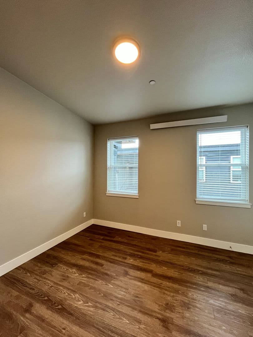 Portland Apartment: 6770-6780 N Maryland Ave
