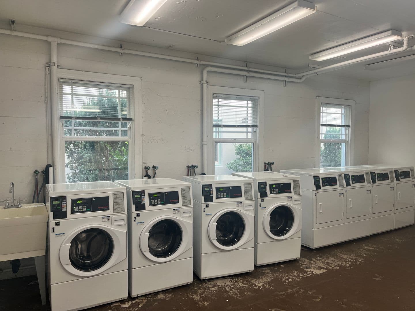 Portland Apartment: 1431 NE 21st Ave