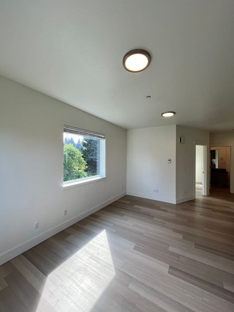 Portland Apartment: 6280-6290 N Montana Ave