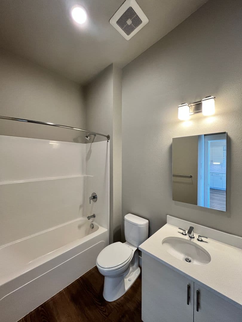 Portland Apartment: 6770-6780 N Maryland Ave