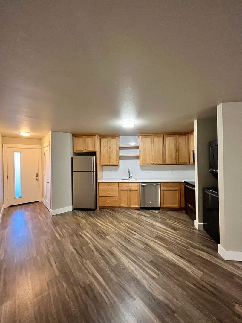 Portland Apartment: 2340-2350 SE 50th Ave