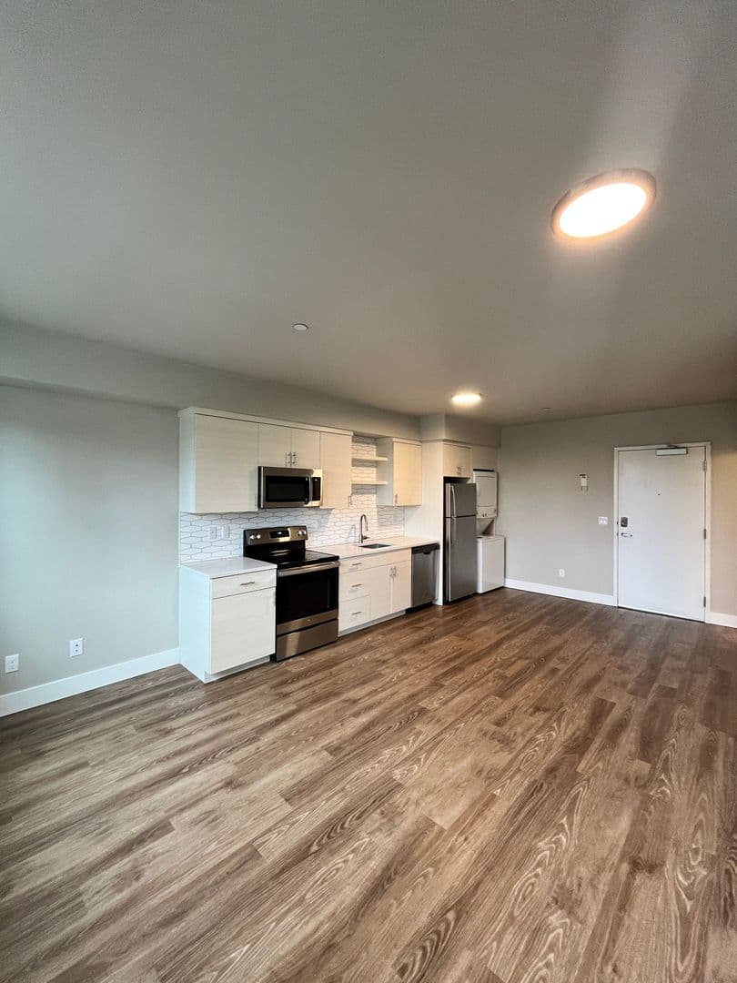 Portland Apartment: 6770-6780 N Maryland Ave