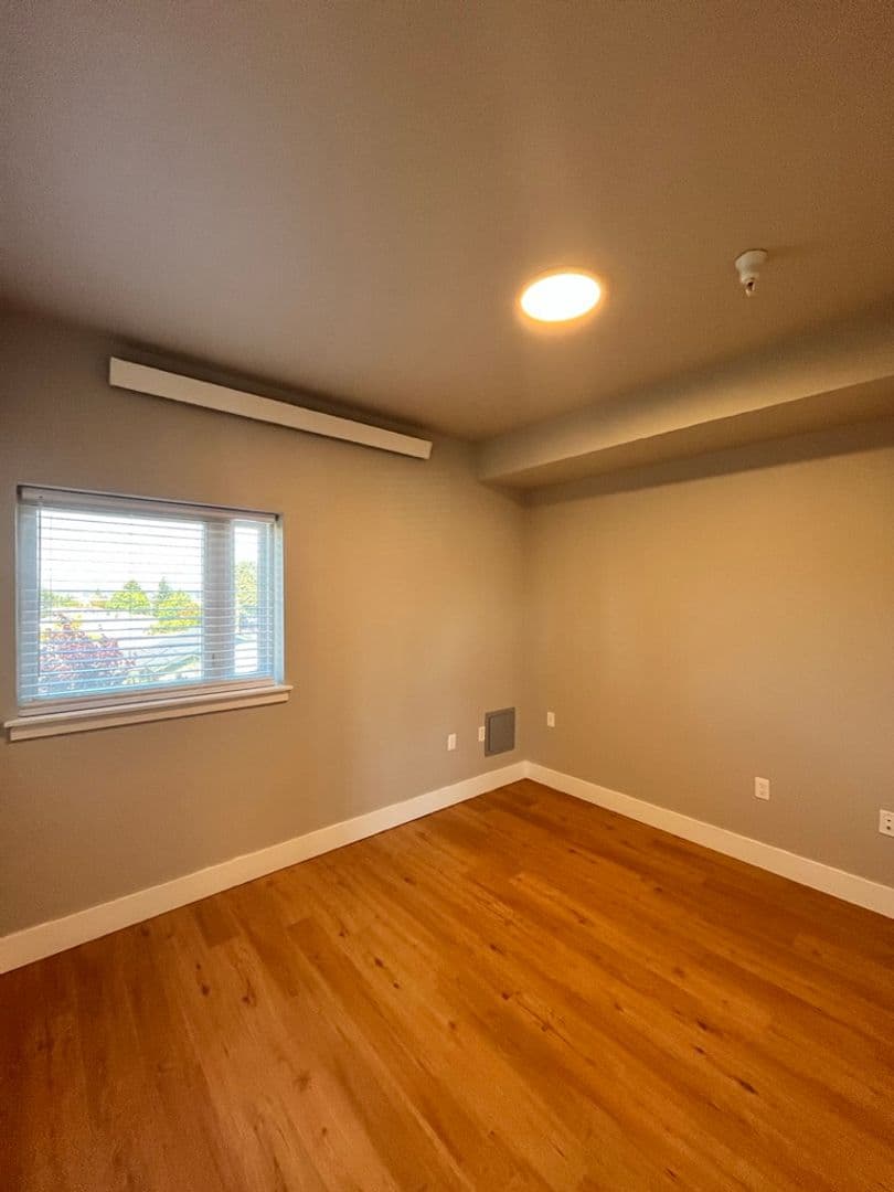 Portland Apartment: 6800 N Interstate Ave