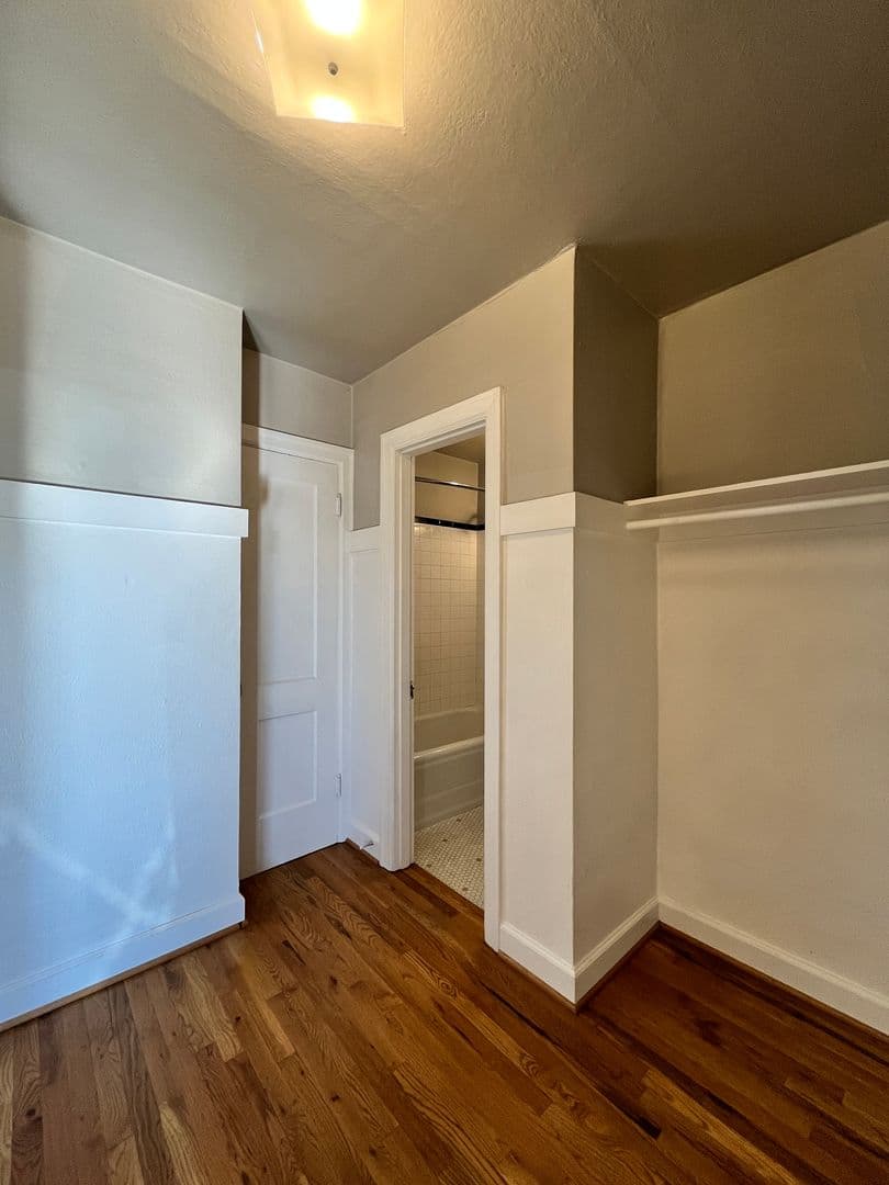 Portland Apartment: 1410 SE Belmont St