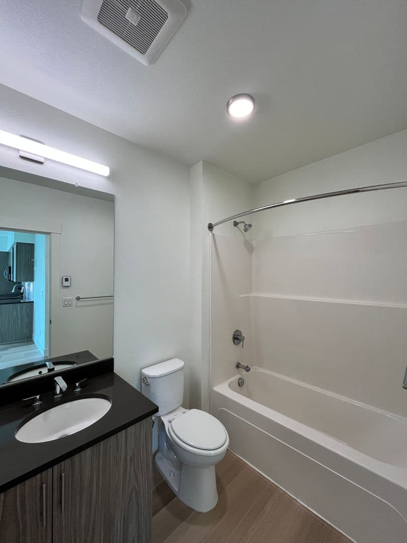 Portland Apartment: 6280-6290 N Montana Ave