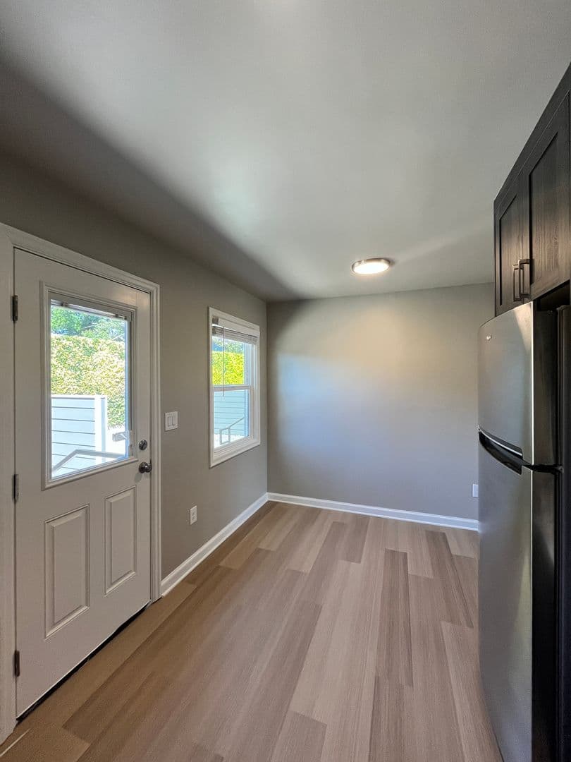 Portland Apartment: 7869-7879 SE Milwaukie Ave