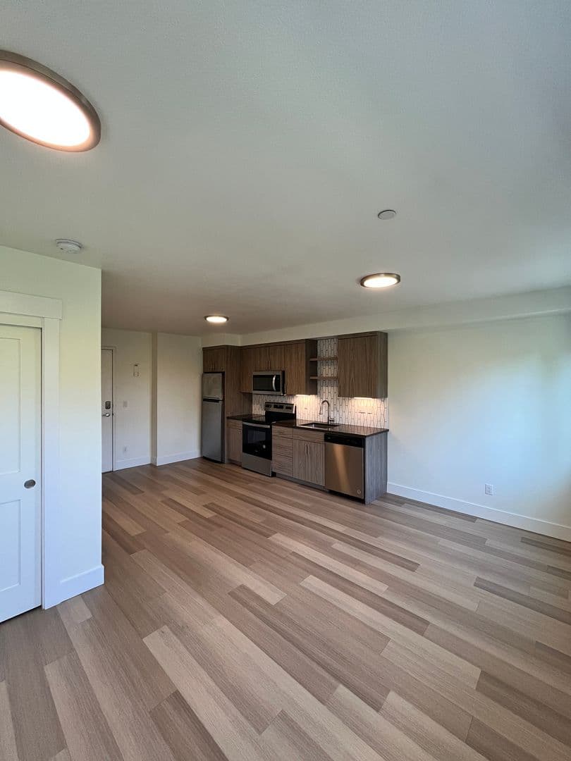 Portland Apartment: 6280-6290 N Montana Ave