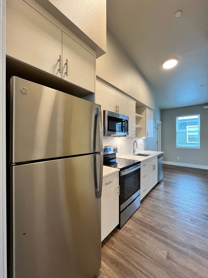 Portland Apartment: 6770-6780 N Maryland Ave