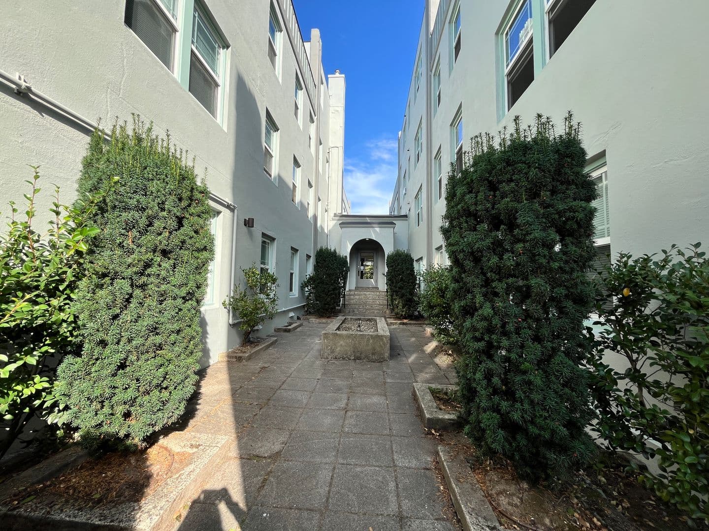 Portland Apartment: 1431 NE 21st Ave