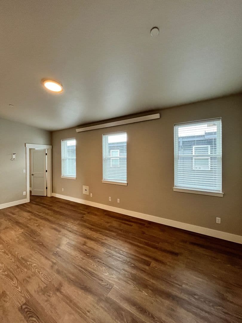 Portland Apartment: 6770-6780 N Maryland Ave