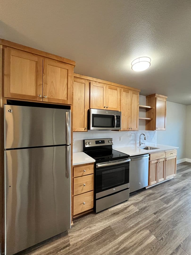 Portland Apartment: 2340-2350 SE 50th Ave
