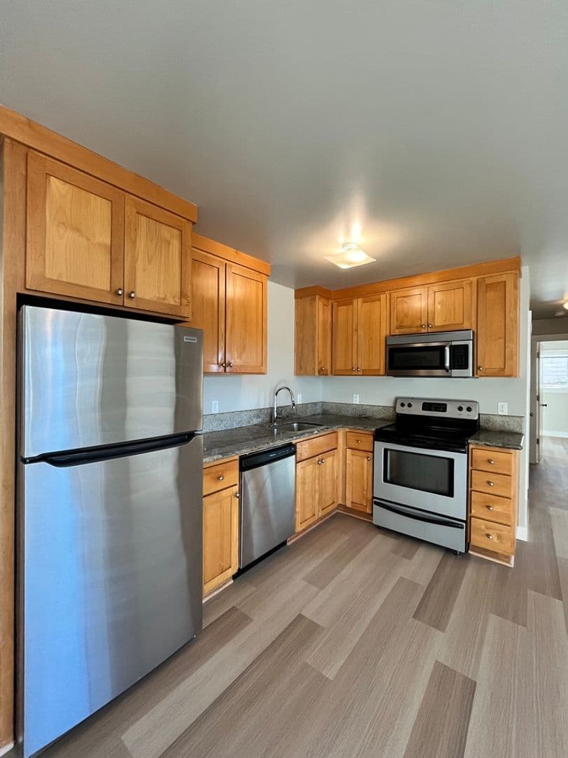 Portland Apartment: 2800 SE Gladstone St