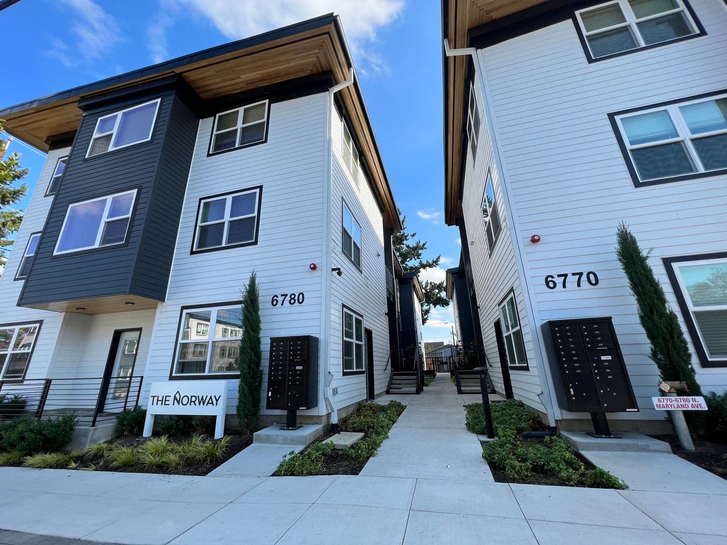 Portland Apartment: 6770-6780 N Maryland Ave