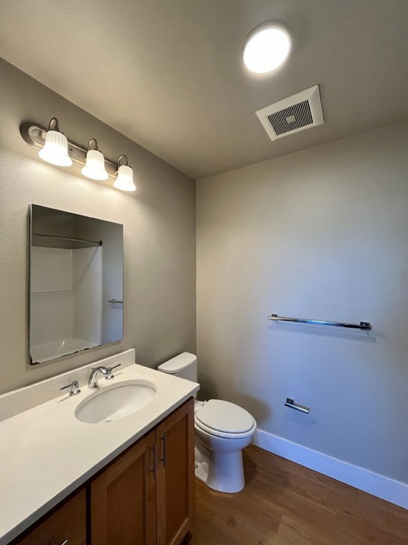 Portland Apartment: 6800 N Interstate Ave