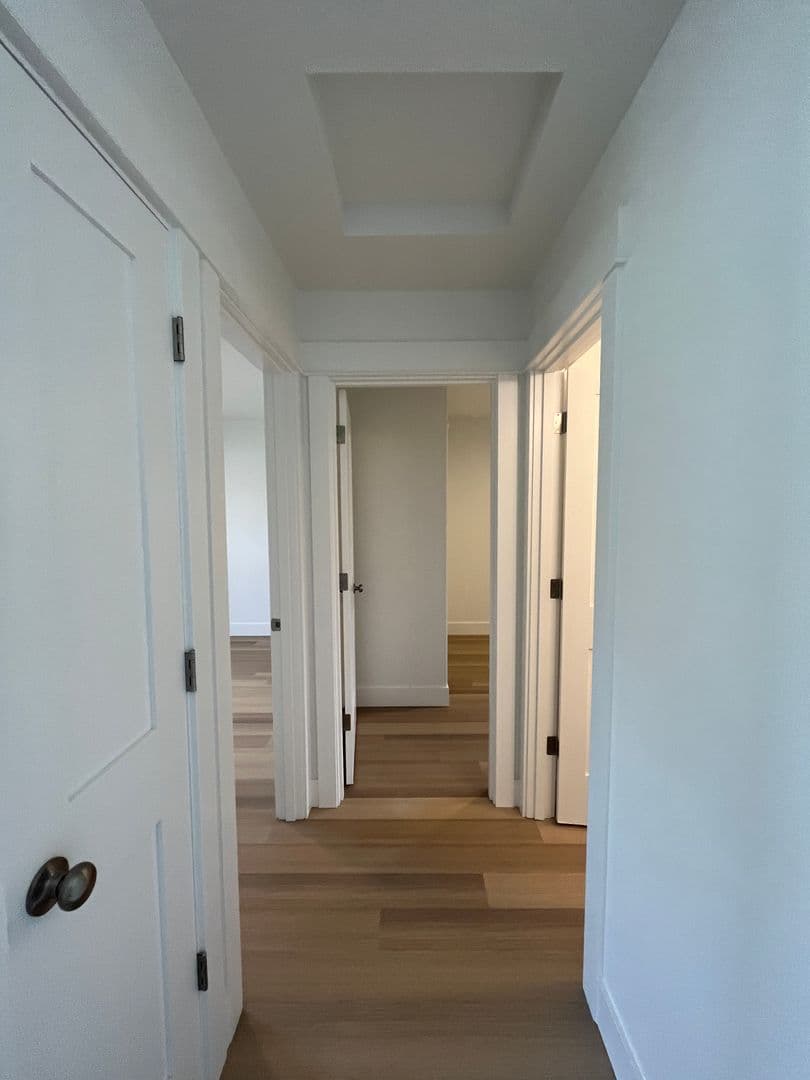 Milwaukie Apartment: 3405 SE Harvey St