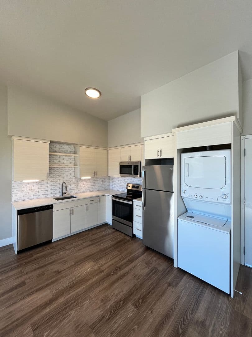 Portland Apartment: 6770-6780 N Maryland Ave