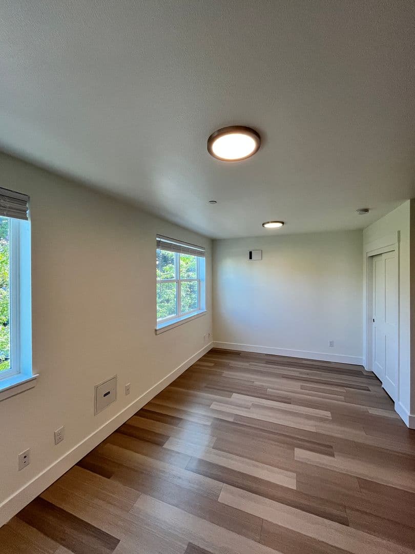 Portland Apartment: 6280-6290 N Montana Ave