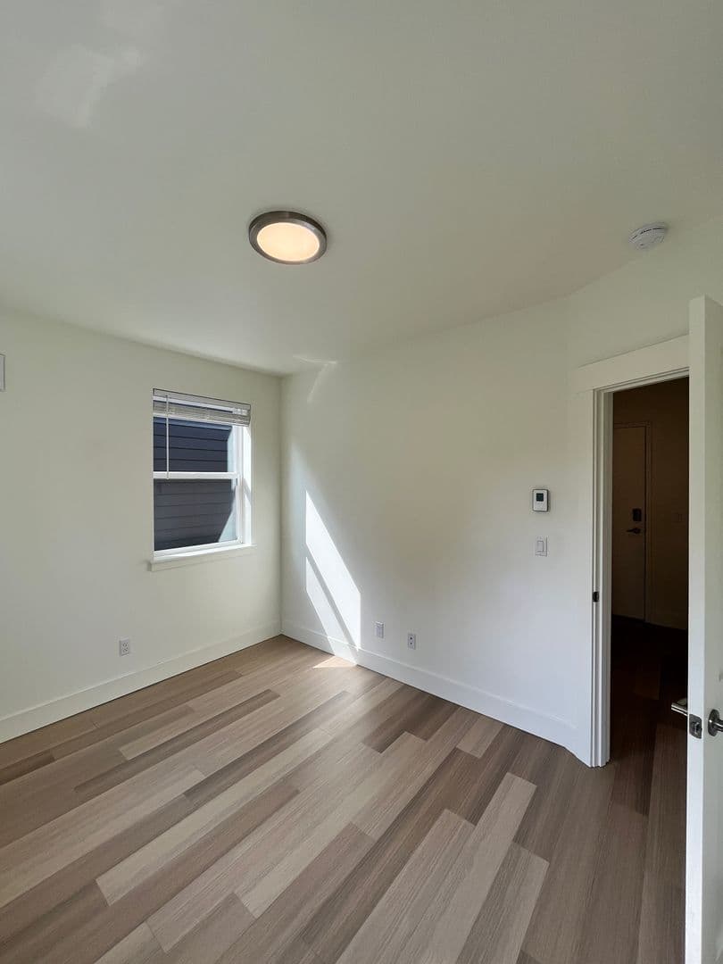 Portland Apartment: 6280-6290 N Montana Ave