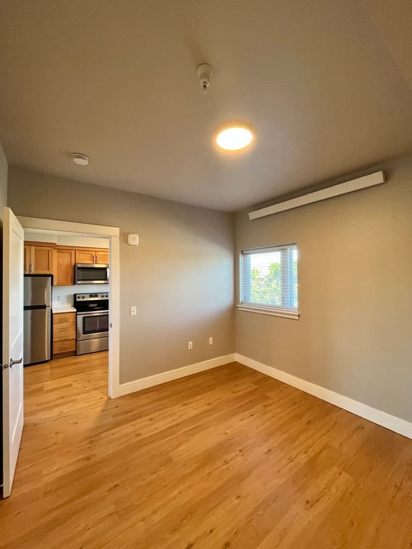 Portland Apartment: 6800 N Interstate Ave