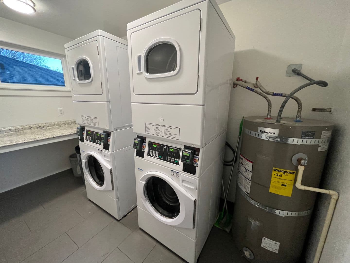 Portland Apartment: 3059 SE Alder St