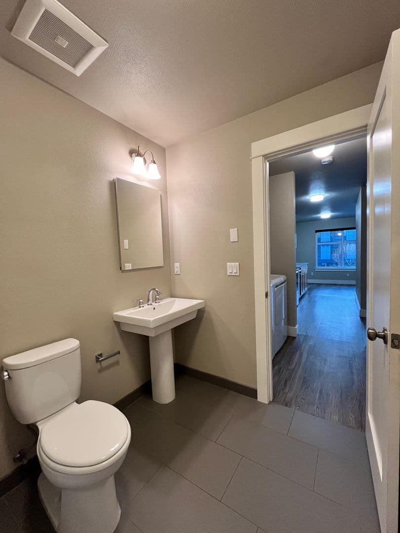 Portland Apartment: 2340-2350 SE 50th Ave