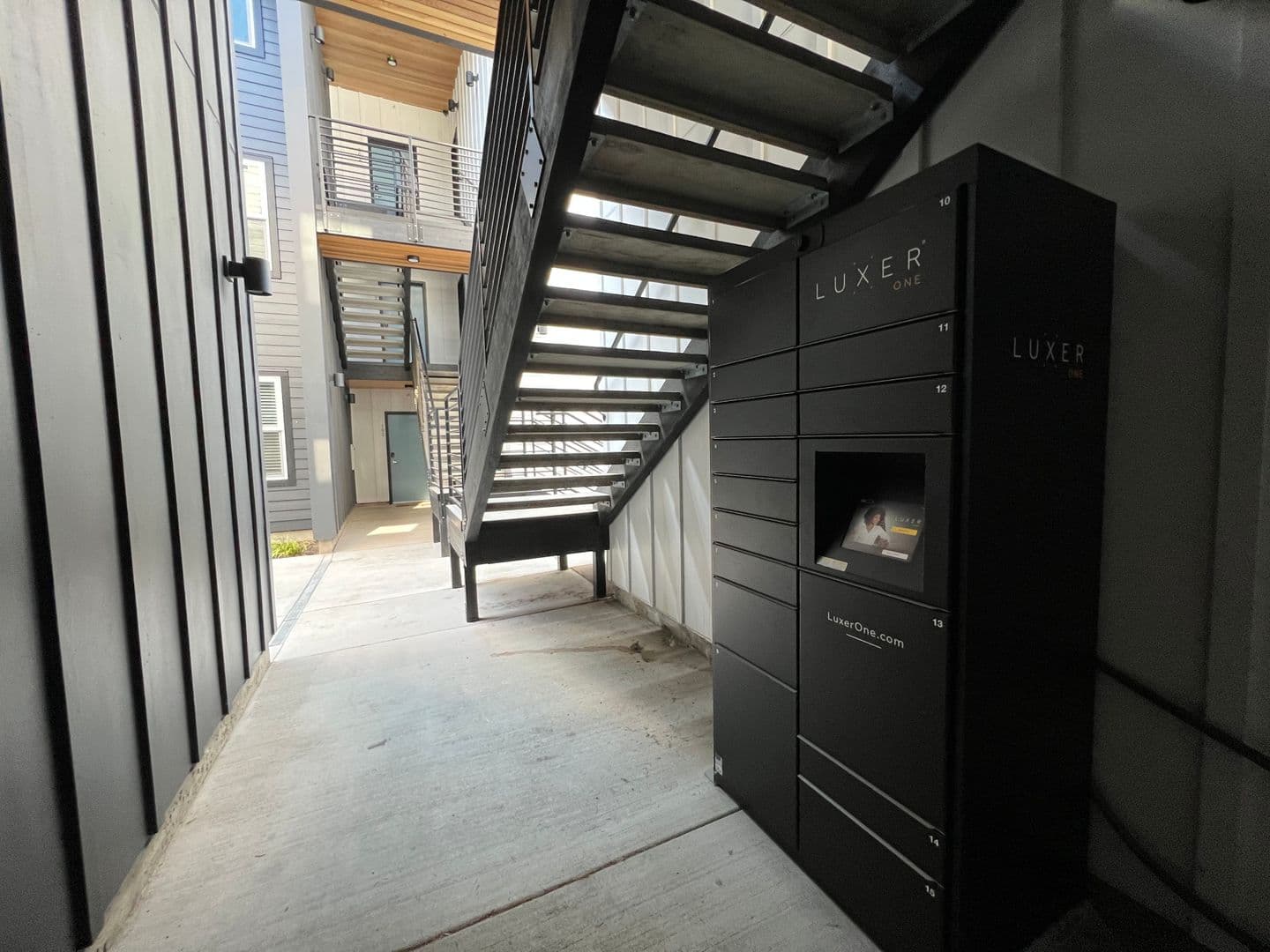 Portland Apartment: 6770-6780 N Maryland Ave