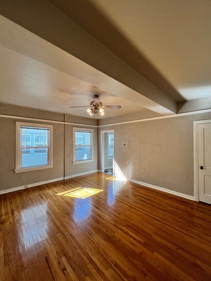 Portland Apartment: 1431 NE 21st Ave