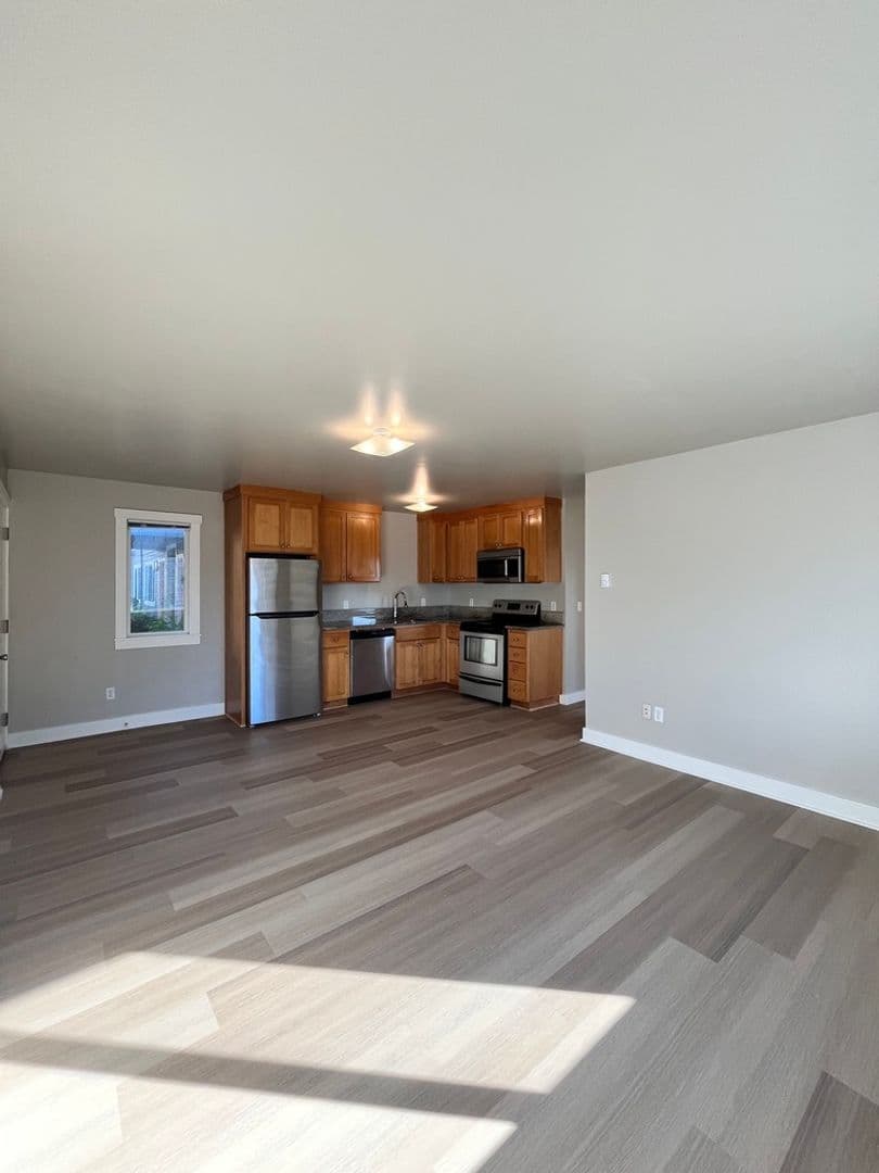 Portland Apartment: 2800 SE Gladstone St