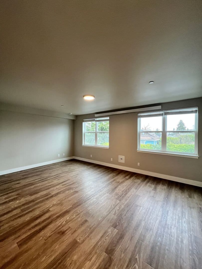 Portland Apartment: 6770-6780 N Maryland Ave