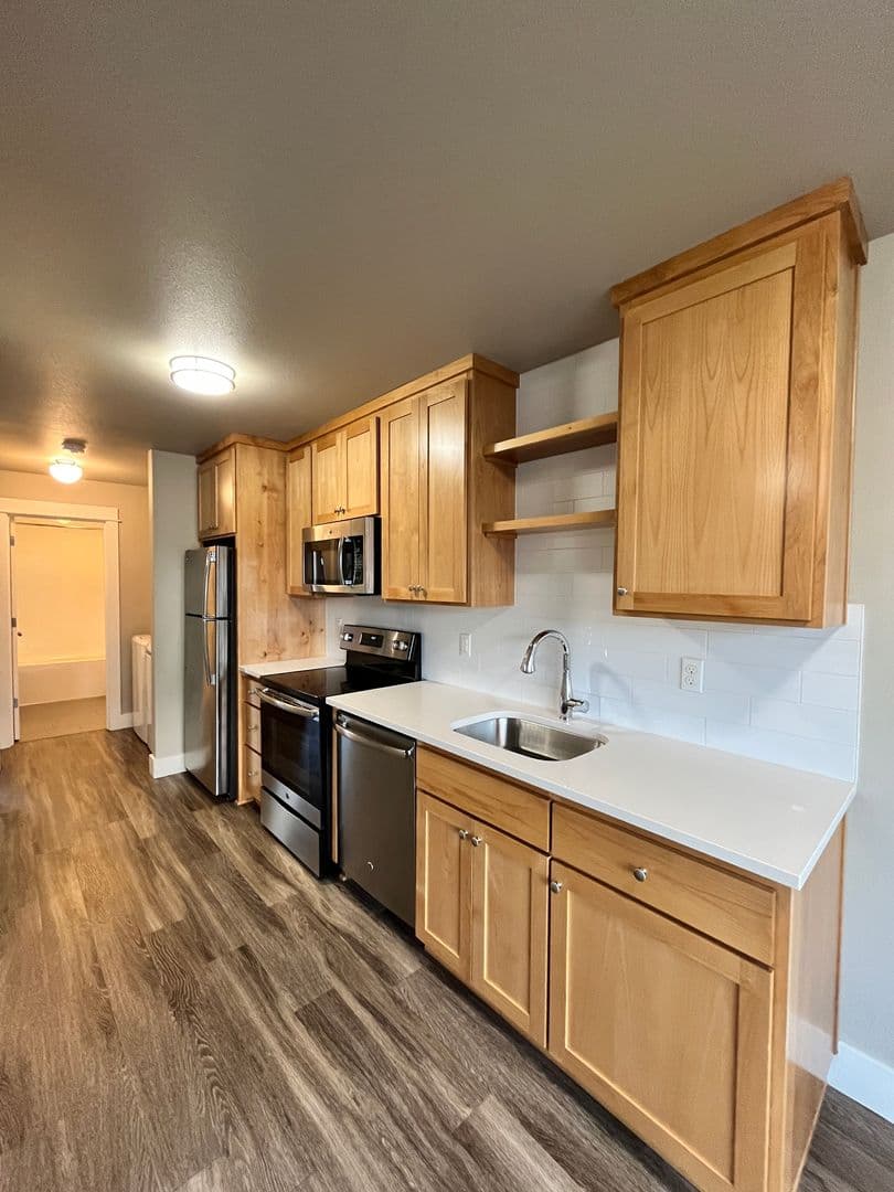 Portland Apartment: 2340-2350 SE 50th Ave
