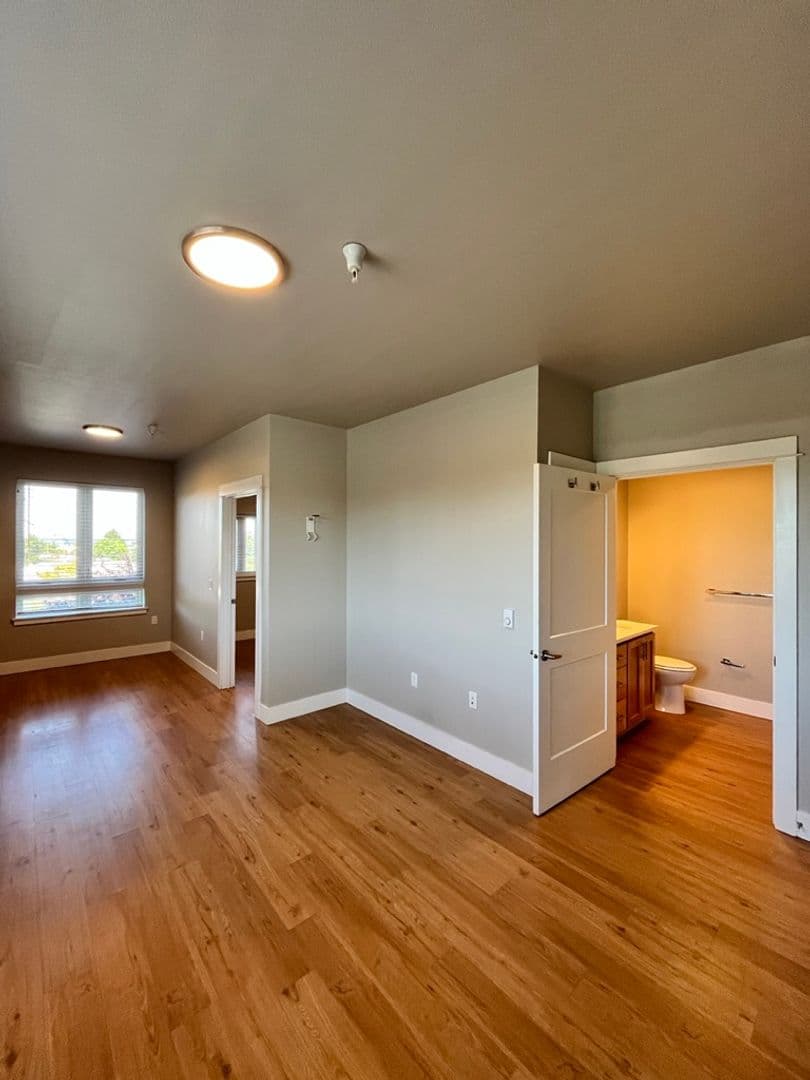 Portland Apartment: 6800 N Interstate Ave