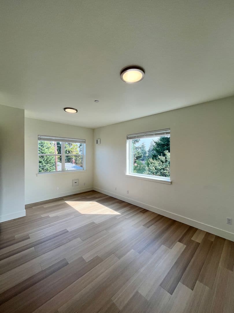 Portland Apartment: 6280-6290 N Montana Ave