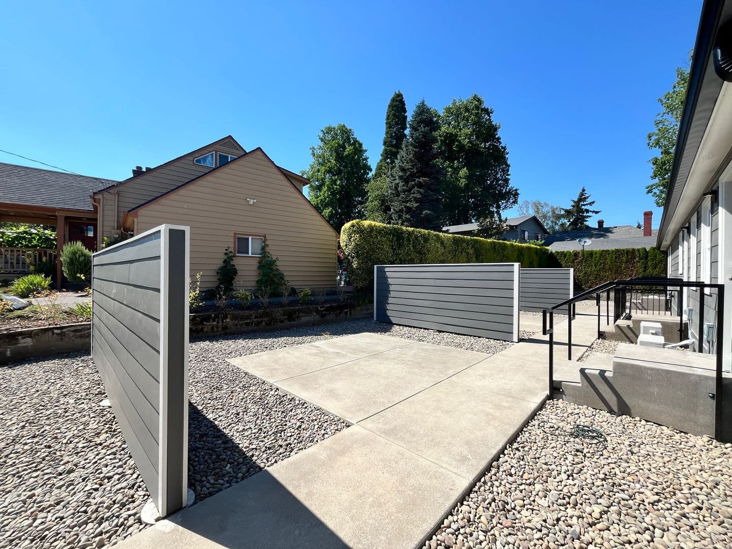Portland Apartment: 7869-7879 SE Milwaukie Ave