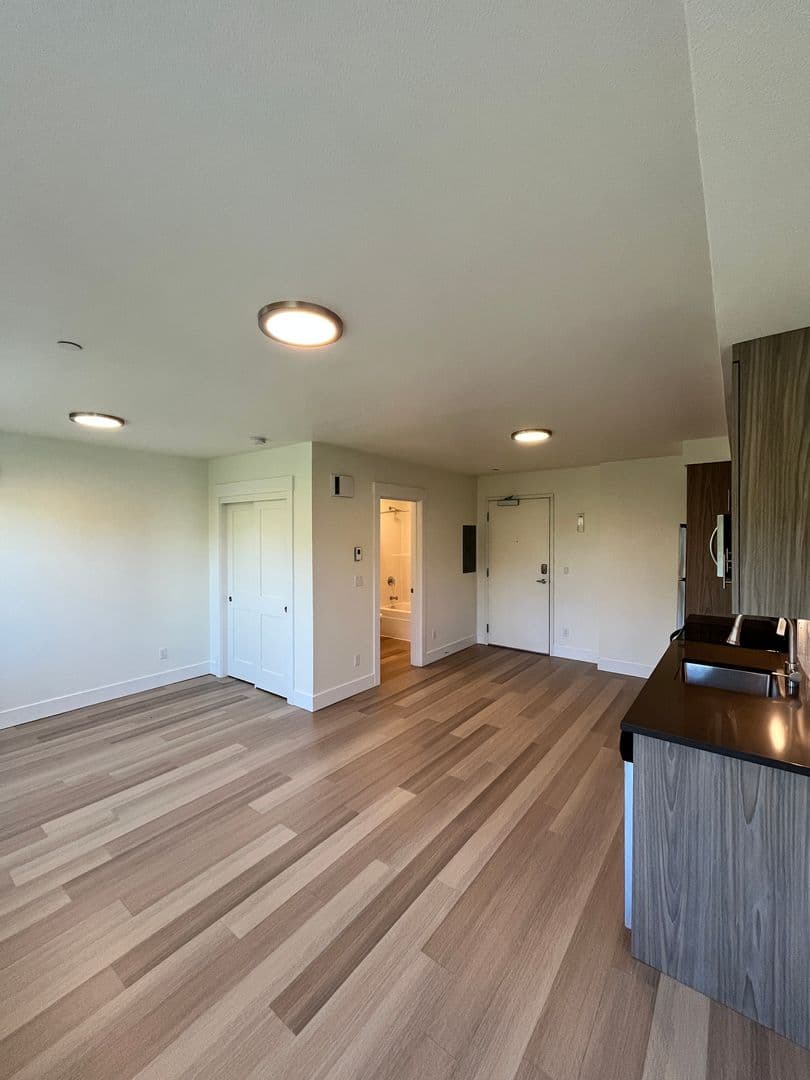Portland Apartment: 6280-6290 N Montana Ave