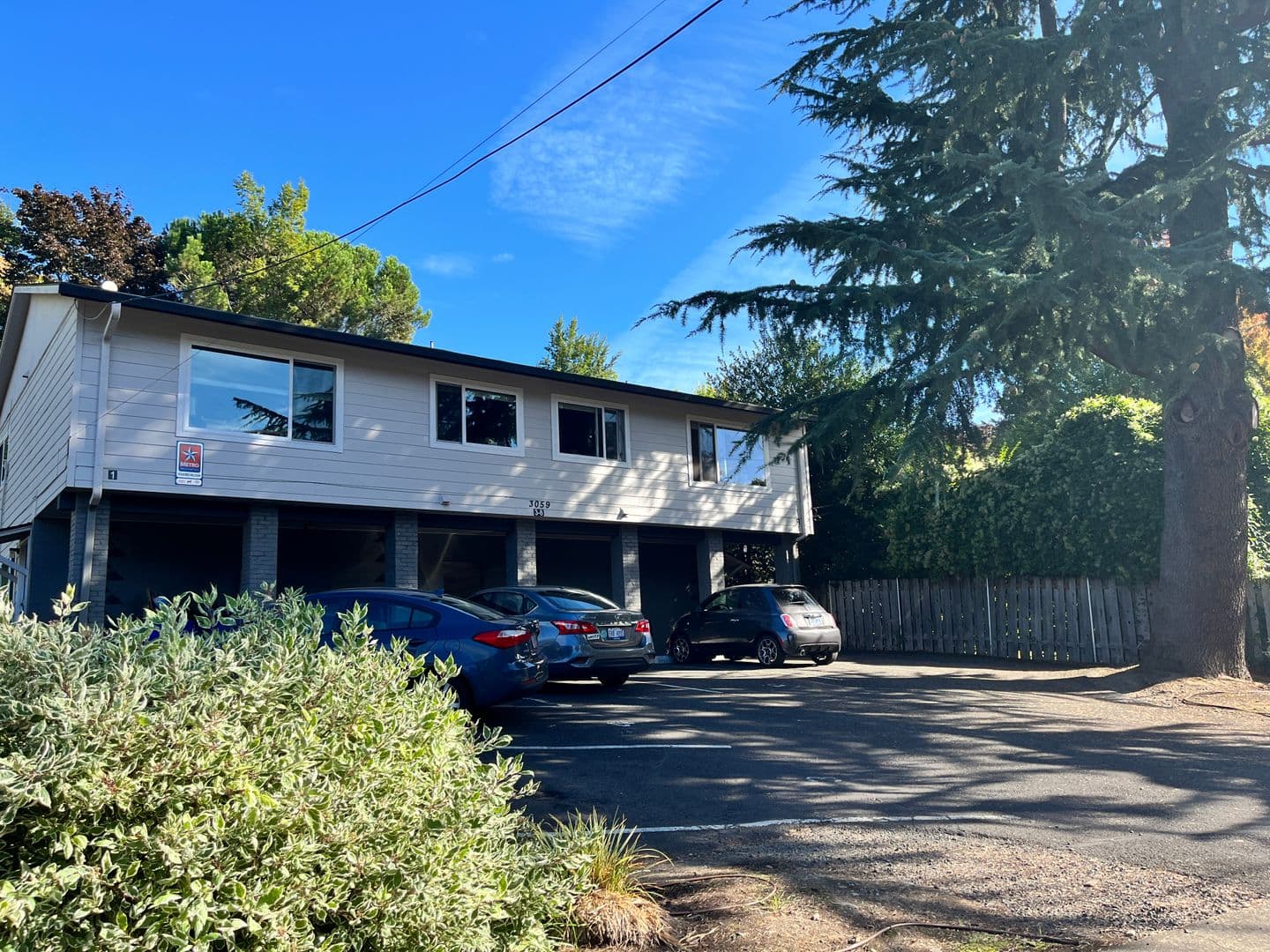Portland Apartment: 3059 SE Alder St