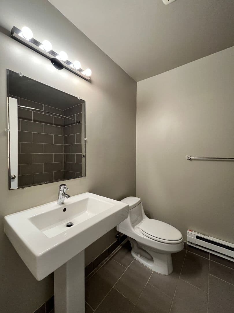 Portland Apartment: 2800 SE Gladstone St