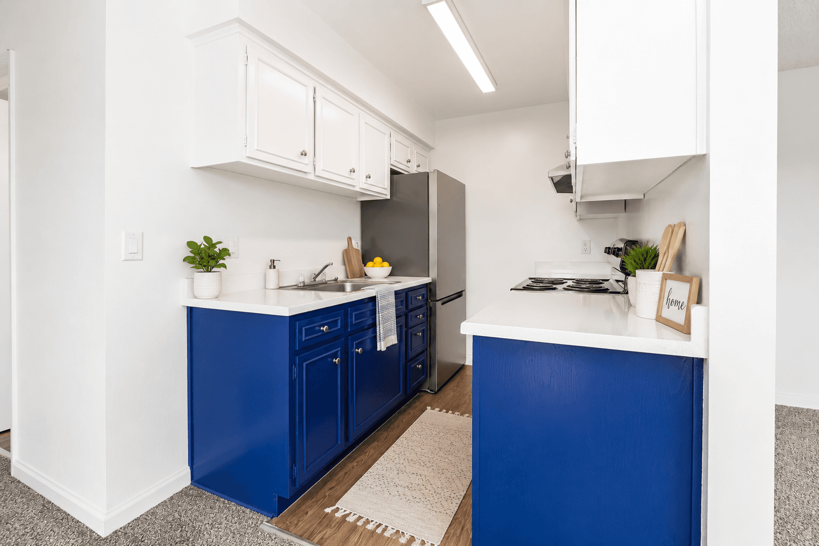 Stockton Apartment: 1350 Buckingham Way