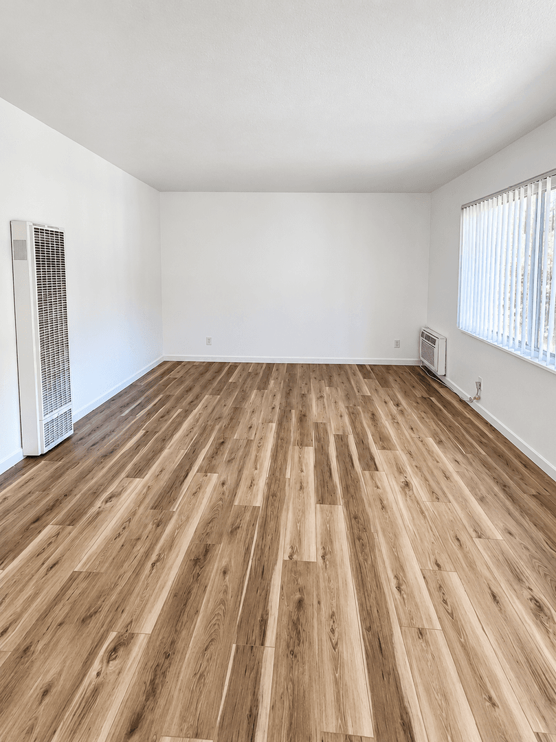 Chico Apartment: 161-261 Cohasset Lane