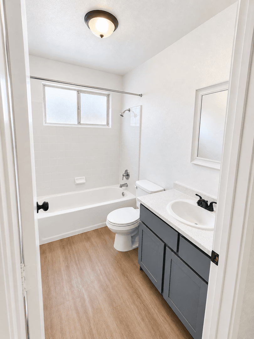 Chico Apartment: 161-261 Cohasset Lane