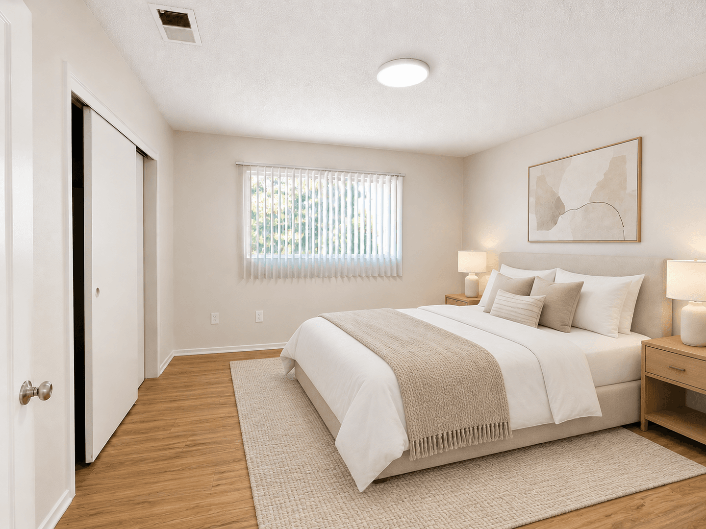 Tulare Apartment: 656/700 E. Prosperity Ave
