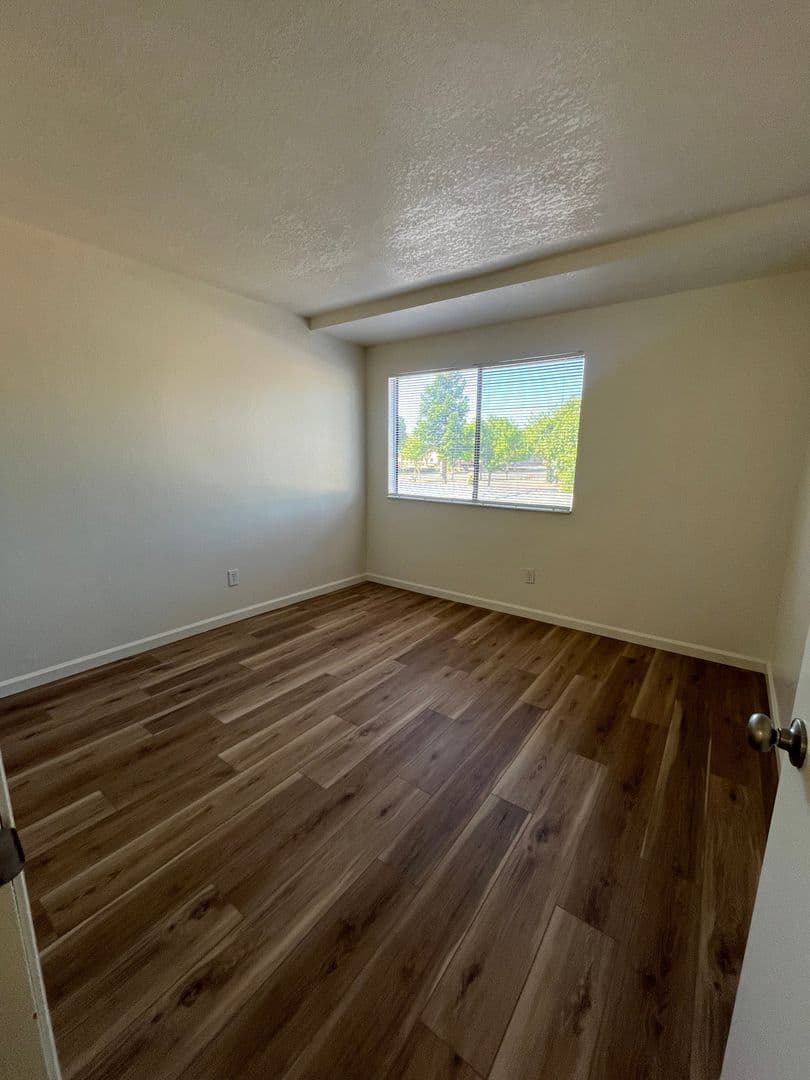 Yuba City Apartment: 1497 Butte House Rd