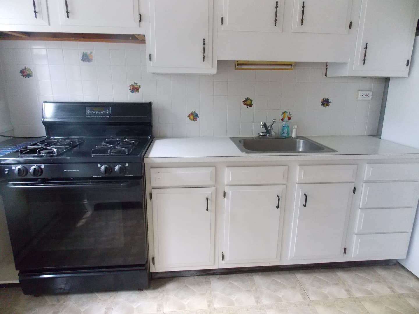 Baltimore Apartment: 907 Chestnut Hill Ave.