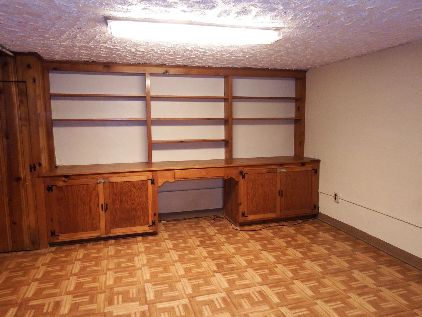 Baltimore Apartment: 907 Chestnut Hill Ave.