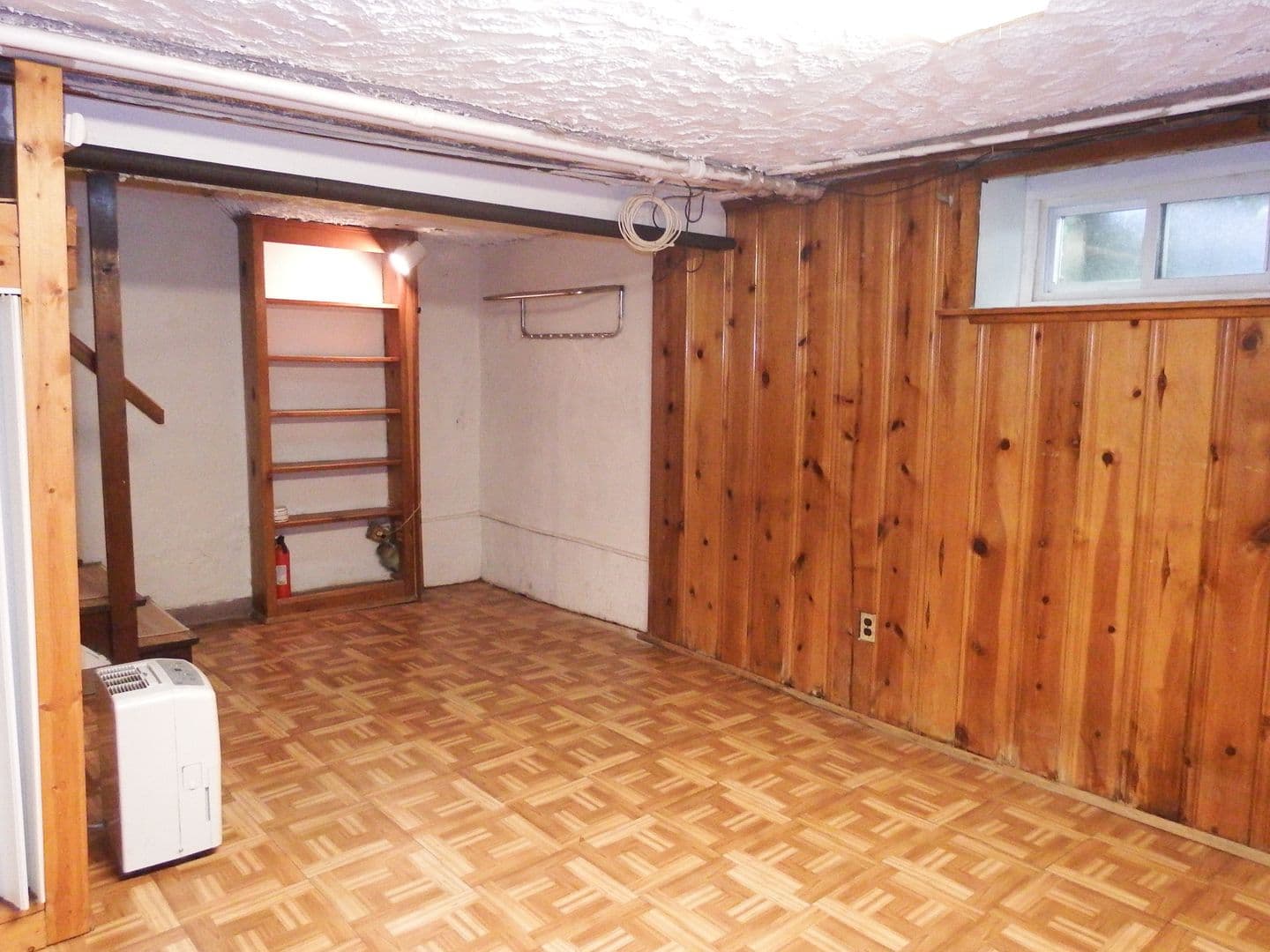Baltimore Apartment: 907 Chestnut Hill Ave.