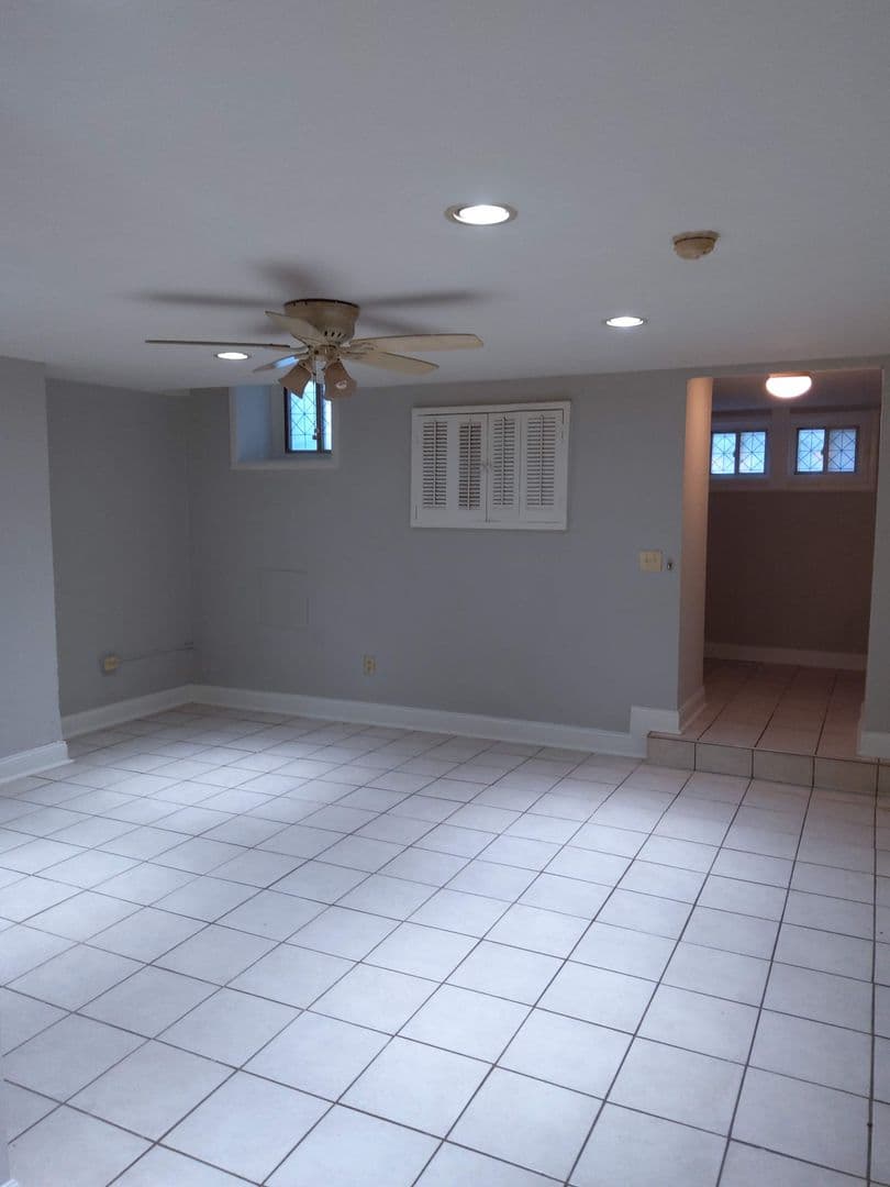 Baltimore Apartment: 3040 St. Paul St.