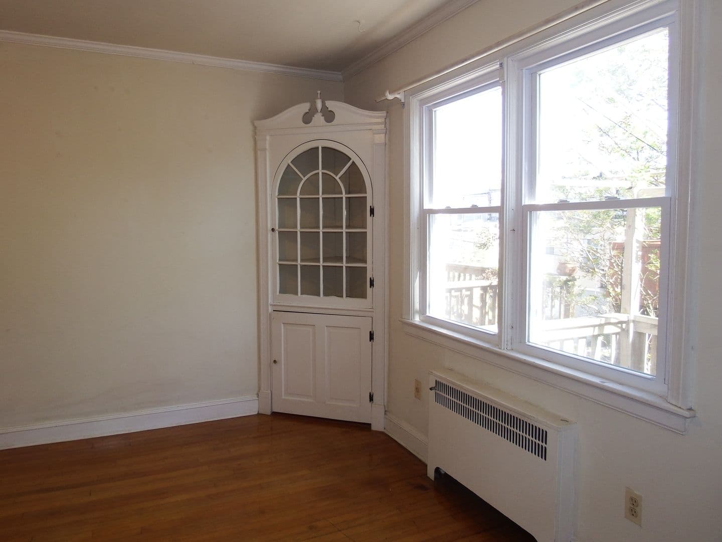 Baltimore Apartment: 907 Chestnut Hill Ave.