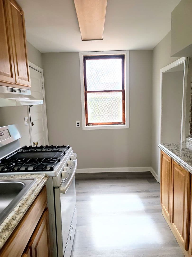 Baltimore Apartment: 2844 St. Paul St.