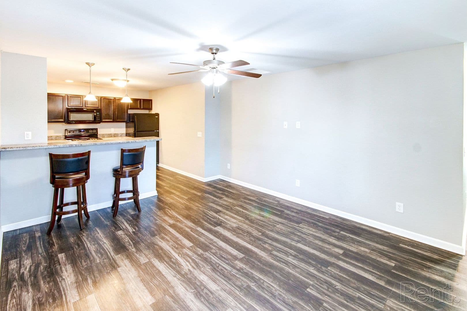 Evansville Apartment: 2010 W Indiana St